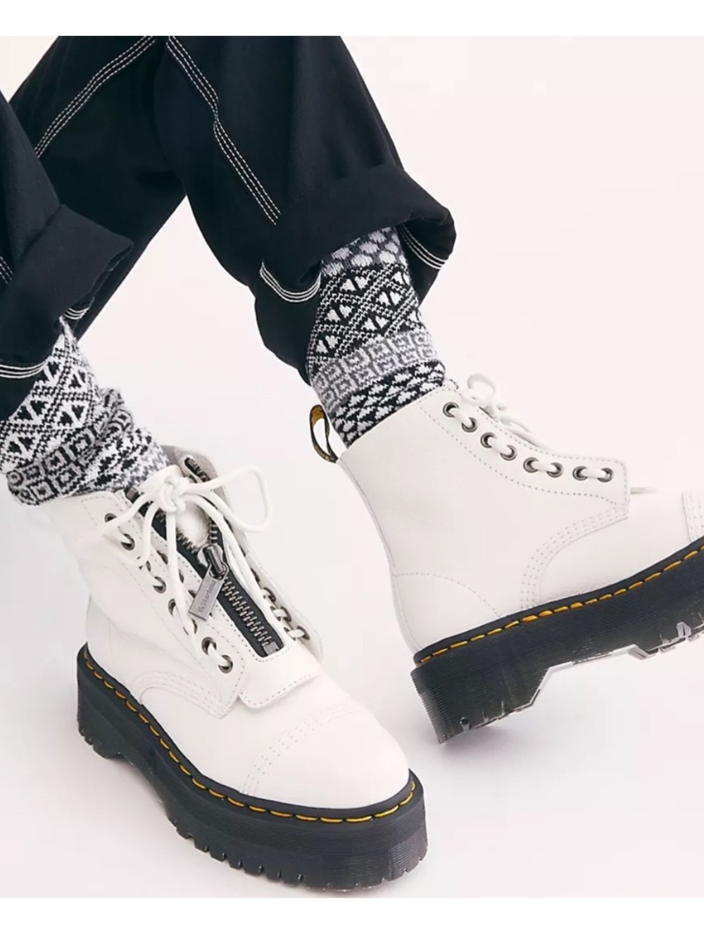 EUC in Box Dr. Martens Sinclair Milled Nappa Leather Platform Boots in White W7